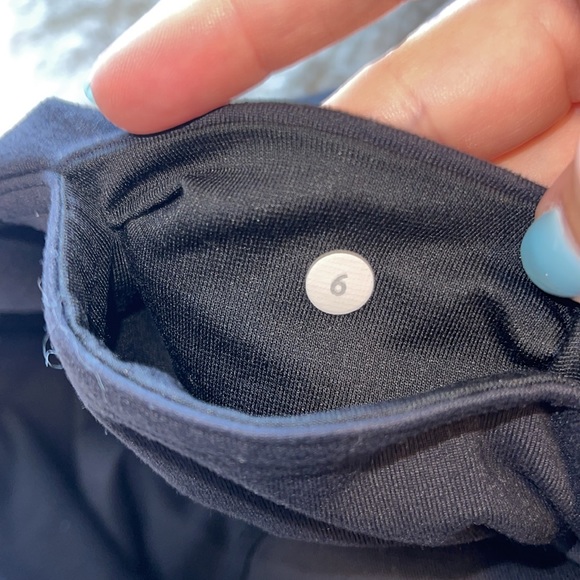 Lululemon Crop Leggings - Picture 6 of 6